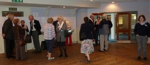 Mingling 1 Bankes Reunion 2011